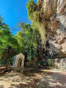 Gruta Nossa Senhora de Lourdes