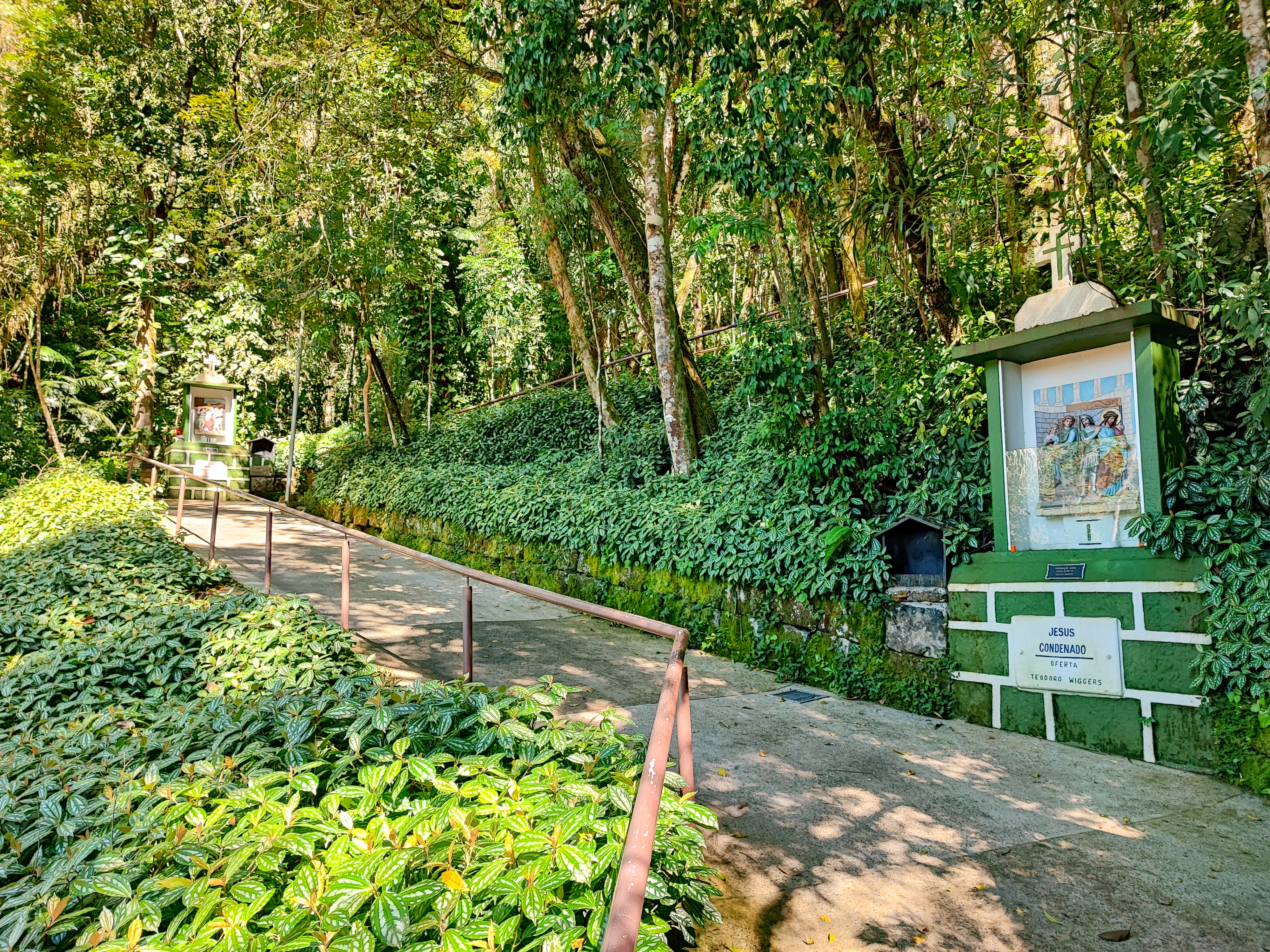 Gruta Nossa Senhora de Lourdes