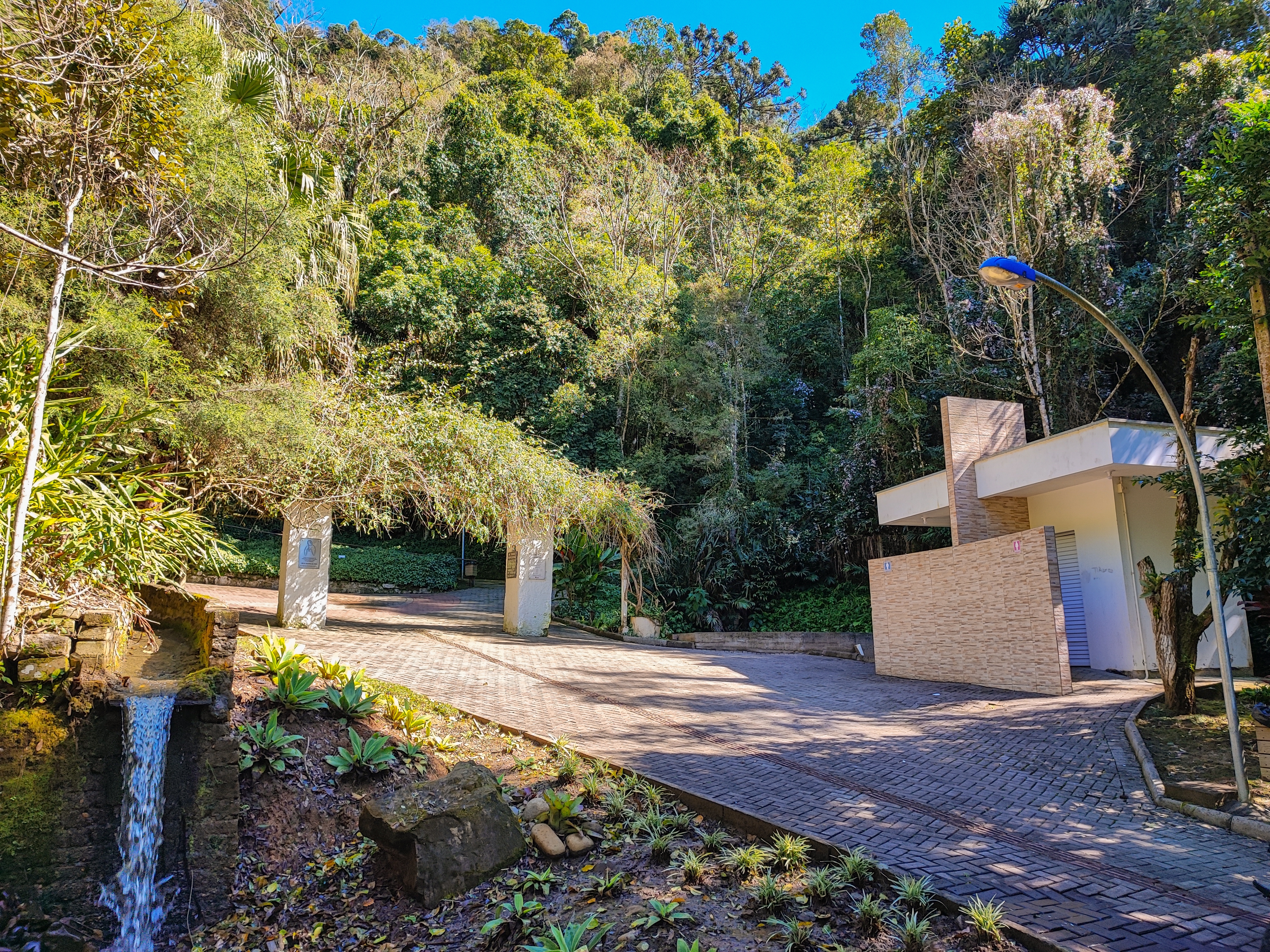 Gruta Nossa Senhora de Lourdes