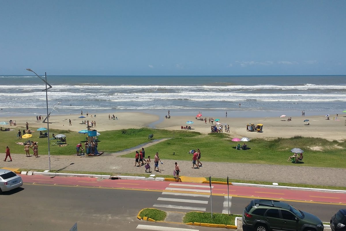 Praia do Meio ou Prainha