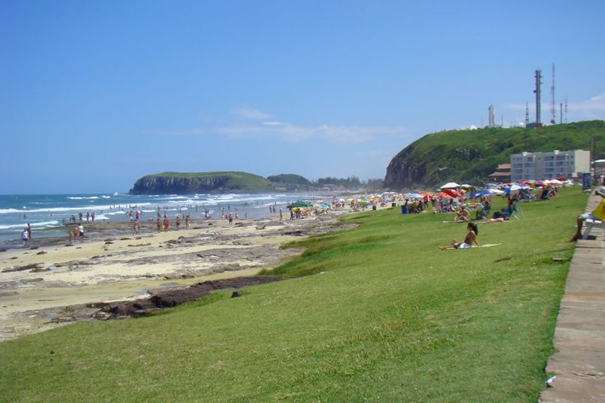 Praia do Meio ou Prainha