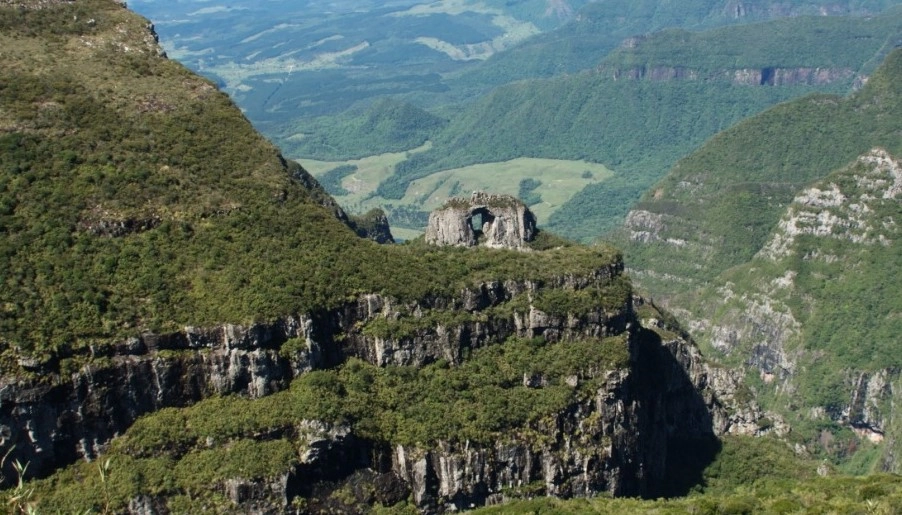 Trilha da Pedra Furada - Experiência a partir de 2 pessoas